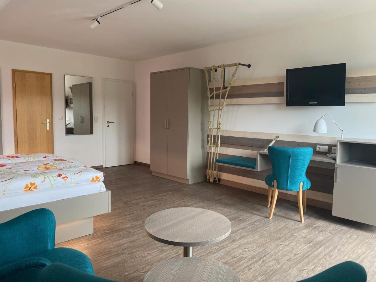 Lenzer Hafen Hotel ภายนอก รูปภาพ